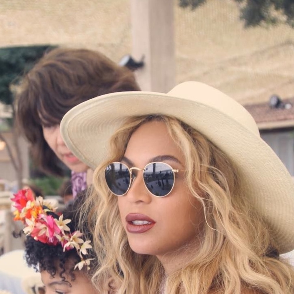 Ray Ban Round Metal Sunglasses - Picture 14 of 16